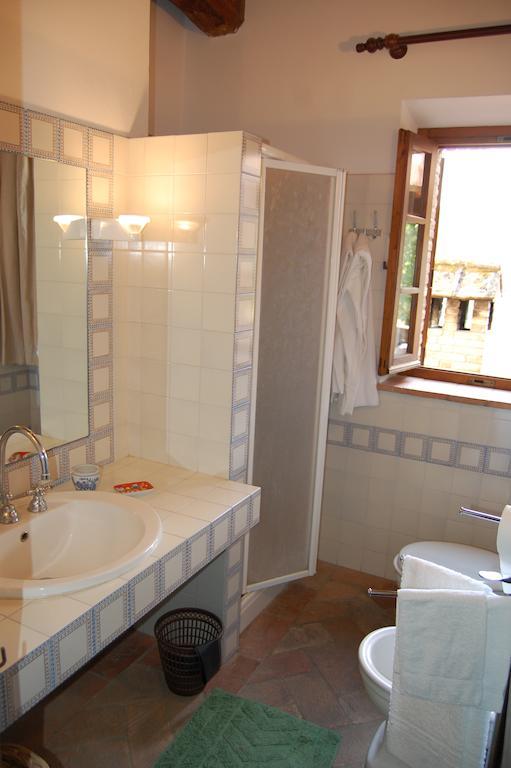 Agriturismo Casagrande Montepulciano Stazione Habitación foto